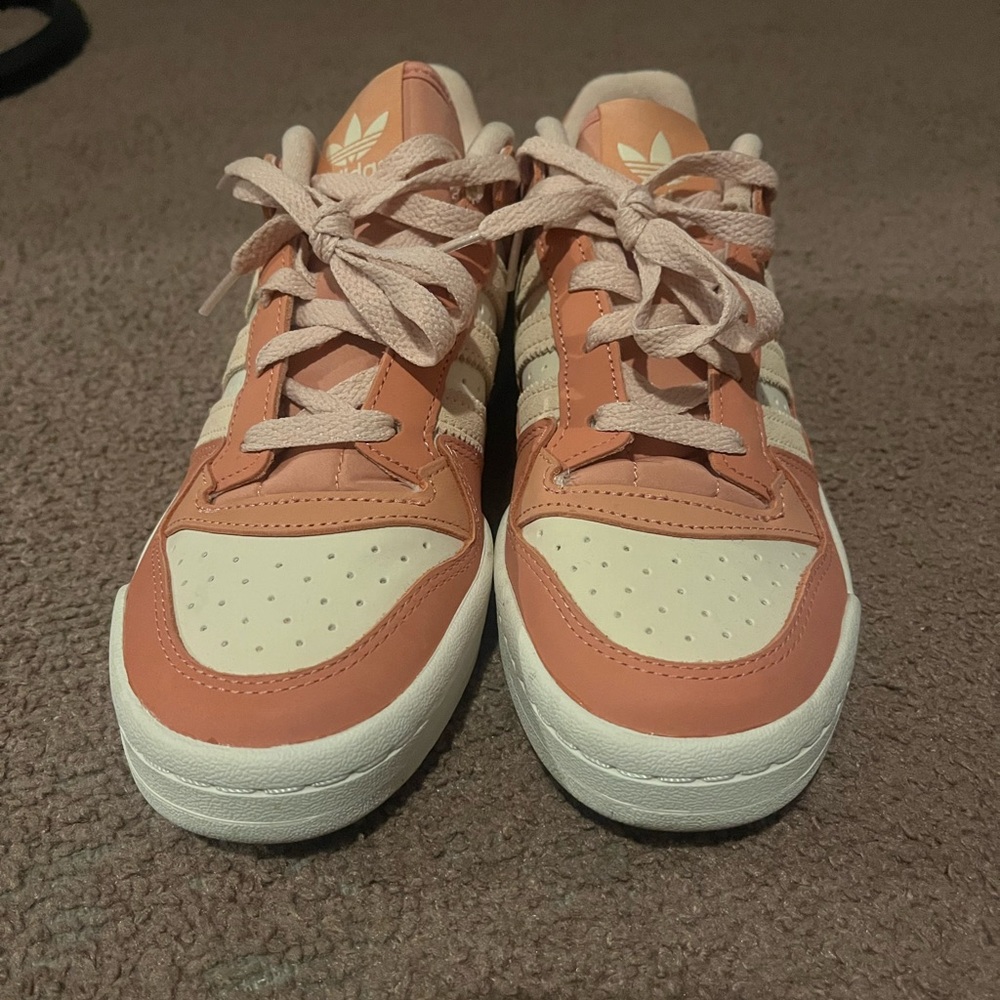 Adidas Forum Low (Women’s)